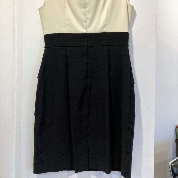 LAURA evening dress in black and ivory. Size 8 - Picture 3 of 6